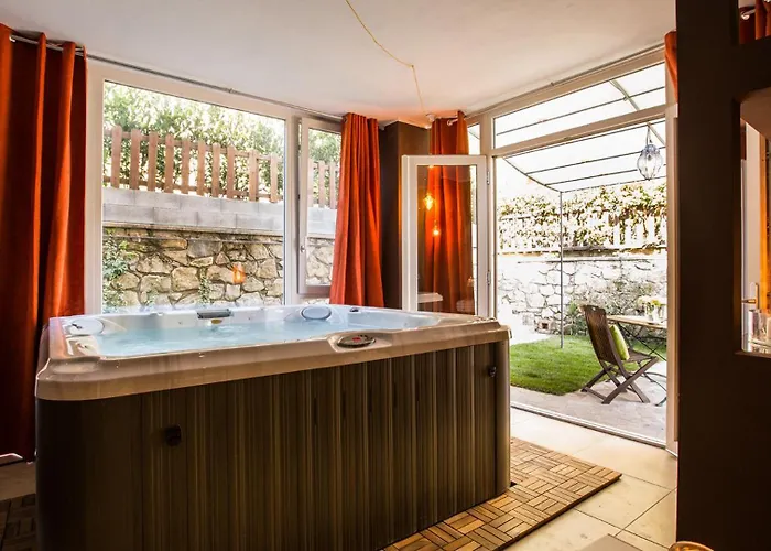 Il Ciliegio Sul 6, Emma