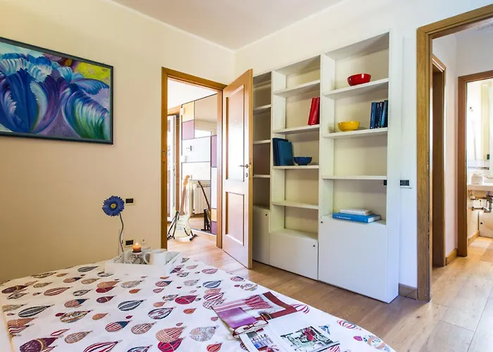 Il Ciliegio Sul 6, Emma Willa Massarosa