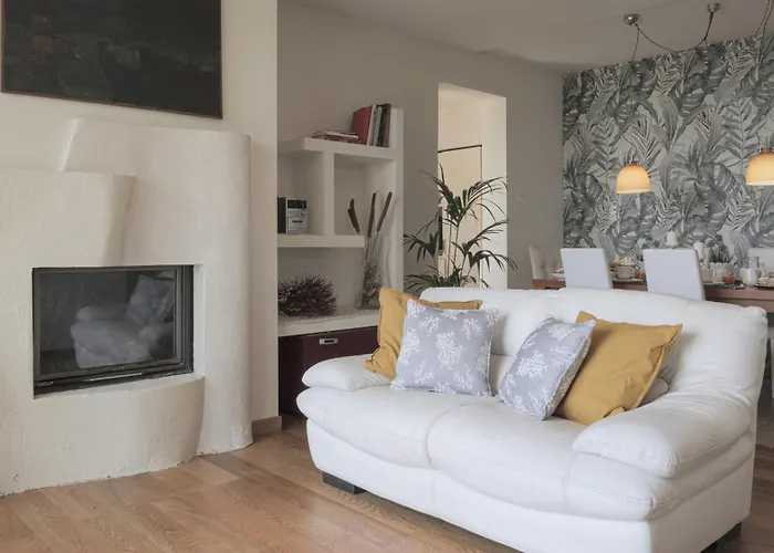 Il Ciliegio Sul 6, Emma Massarosa