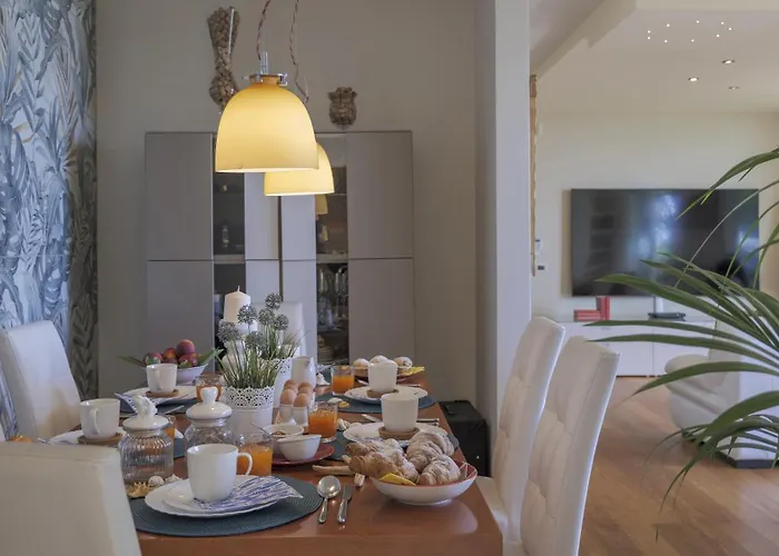 Il Ciliegio Sul 6, Emma * Massarosa