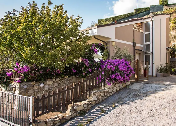 Il Ciliegio Sul 6, Emma Massarosa